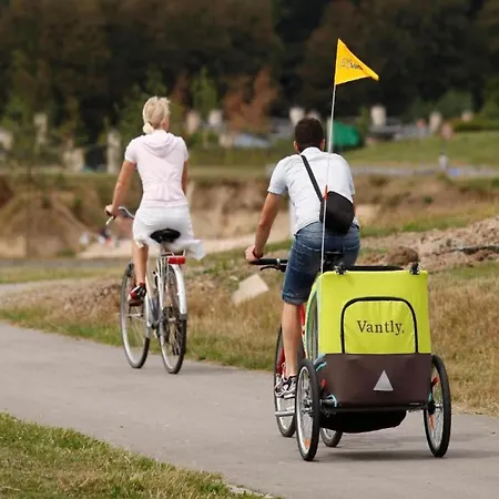 Villa Lakeside With Sauna